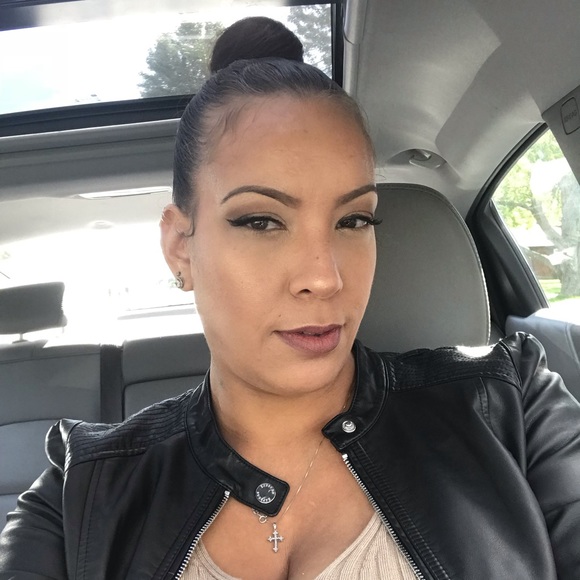 Meet your Posher, Christi - Picture 3 of 5